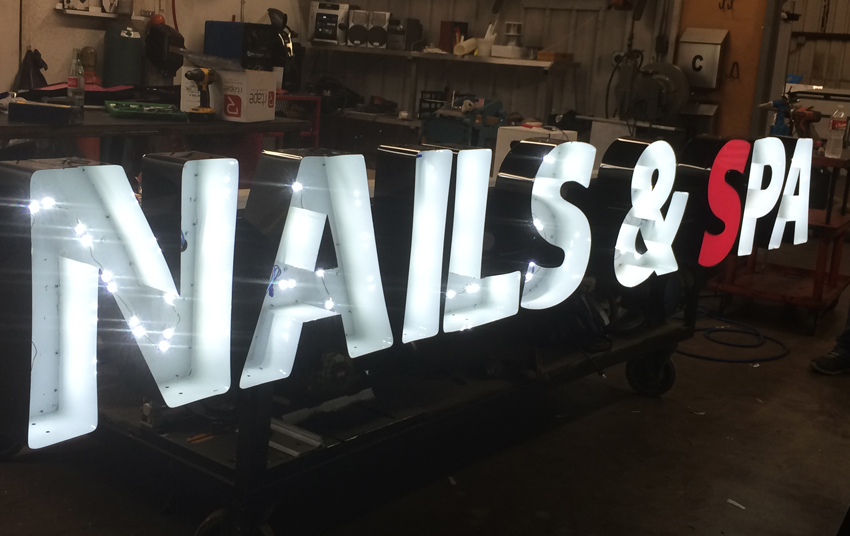 Nails & Spa Austin Illuminated Signs Maintenance